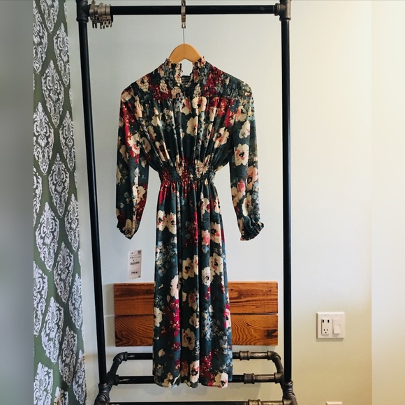 Zara - Picture 3 of 3